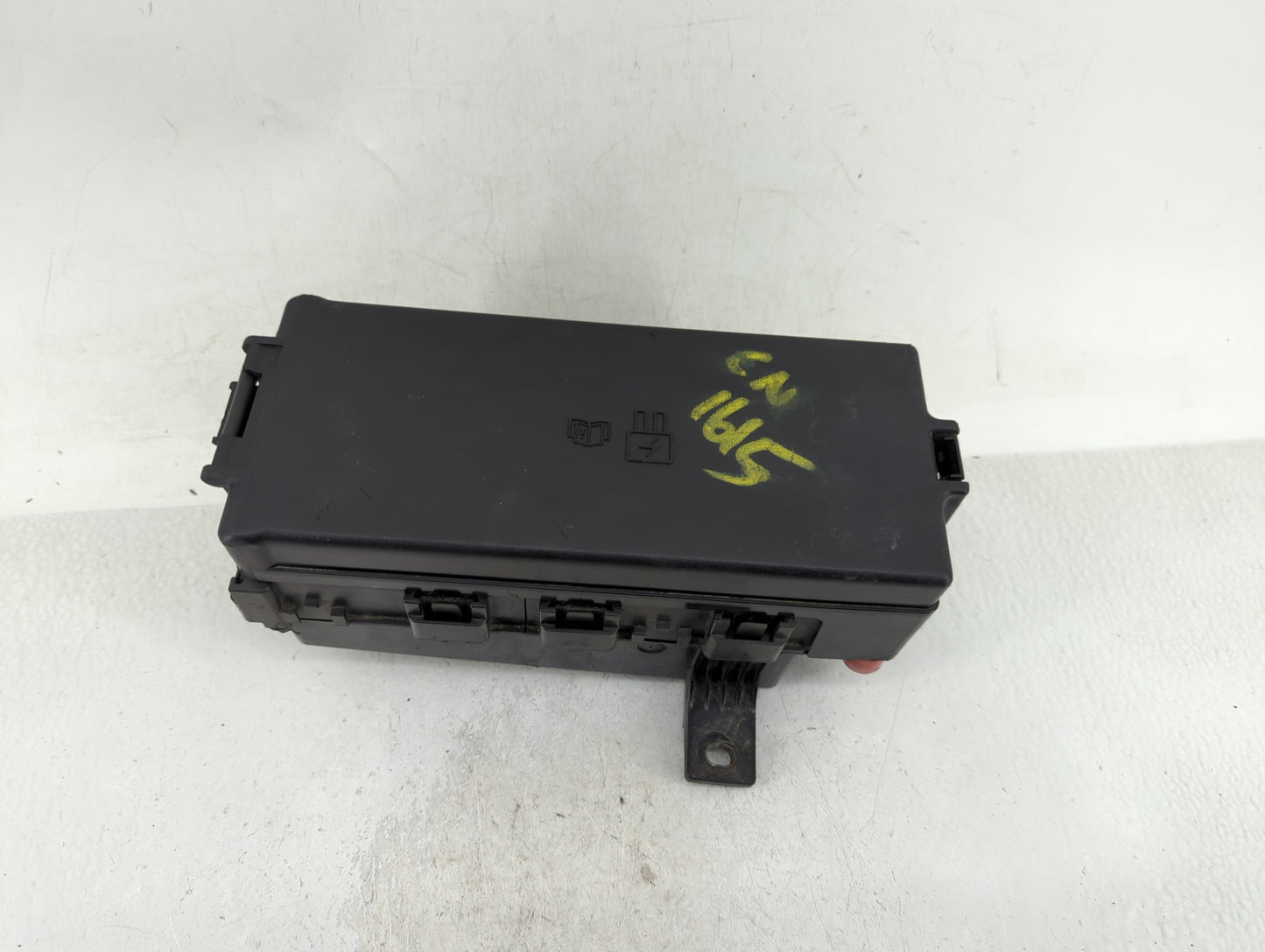 2012-2014 Ford Mustang Fusebox Fuse Box Panel Relay Module P/N:AR3T-14A003-AB Fits Fits 2012 2013 2014 OEM Used Auto Parts -