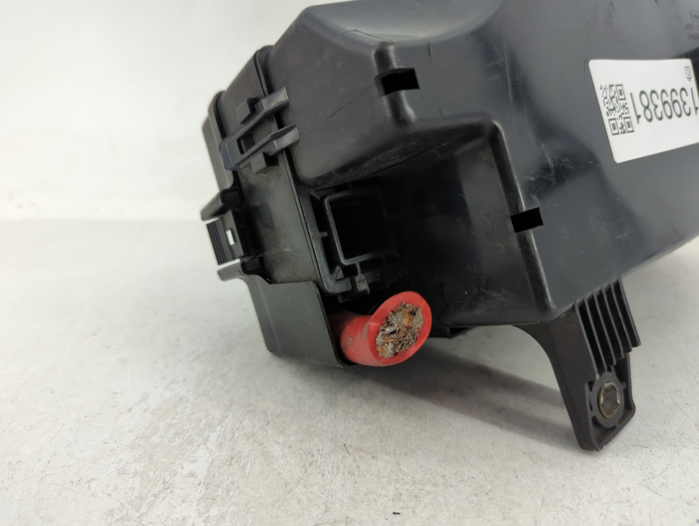 2012-2014 Ford Mustang Fusebox Fuse Box Panel Relay Module P/N:AR3T-14A003-AB Fits Fits 2012 2013 2014 OEM Used Auto Parts -