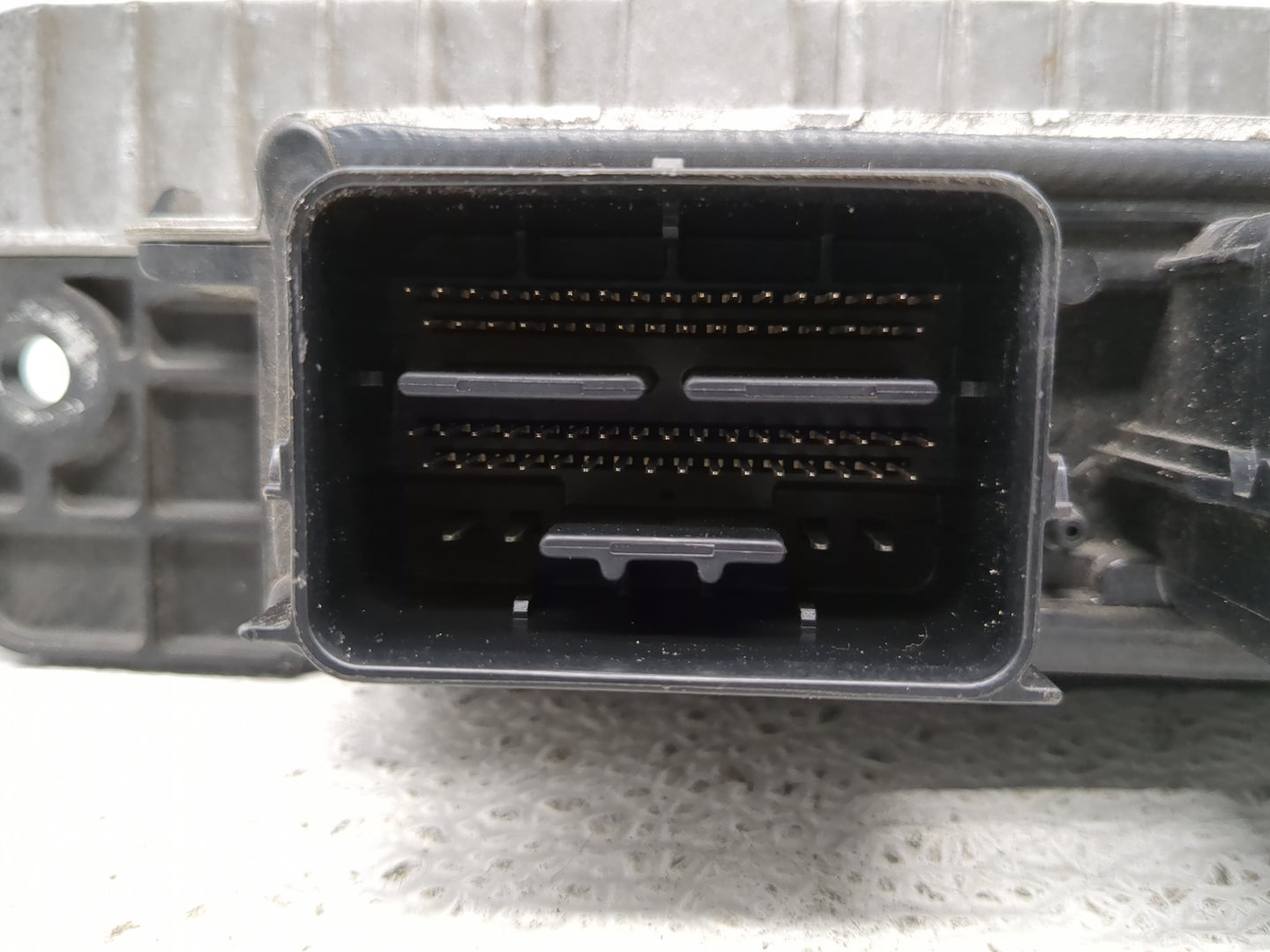 2012 Ford Mustang PCM Engine Control Computer ECU ECM PCU OEM P/N:CR3A-12A650-ACA BR3A-12B684-AC, 5WY3904GBAC Fits OEM Used 