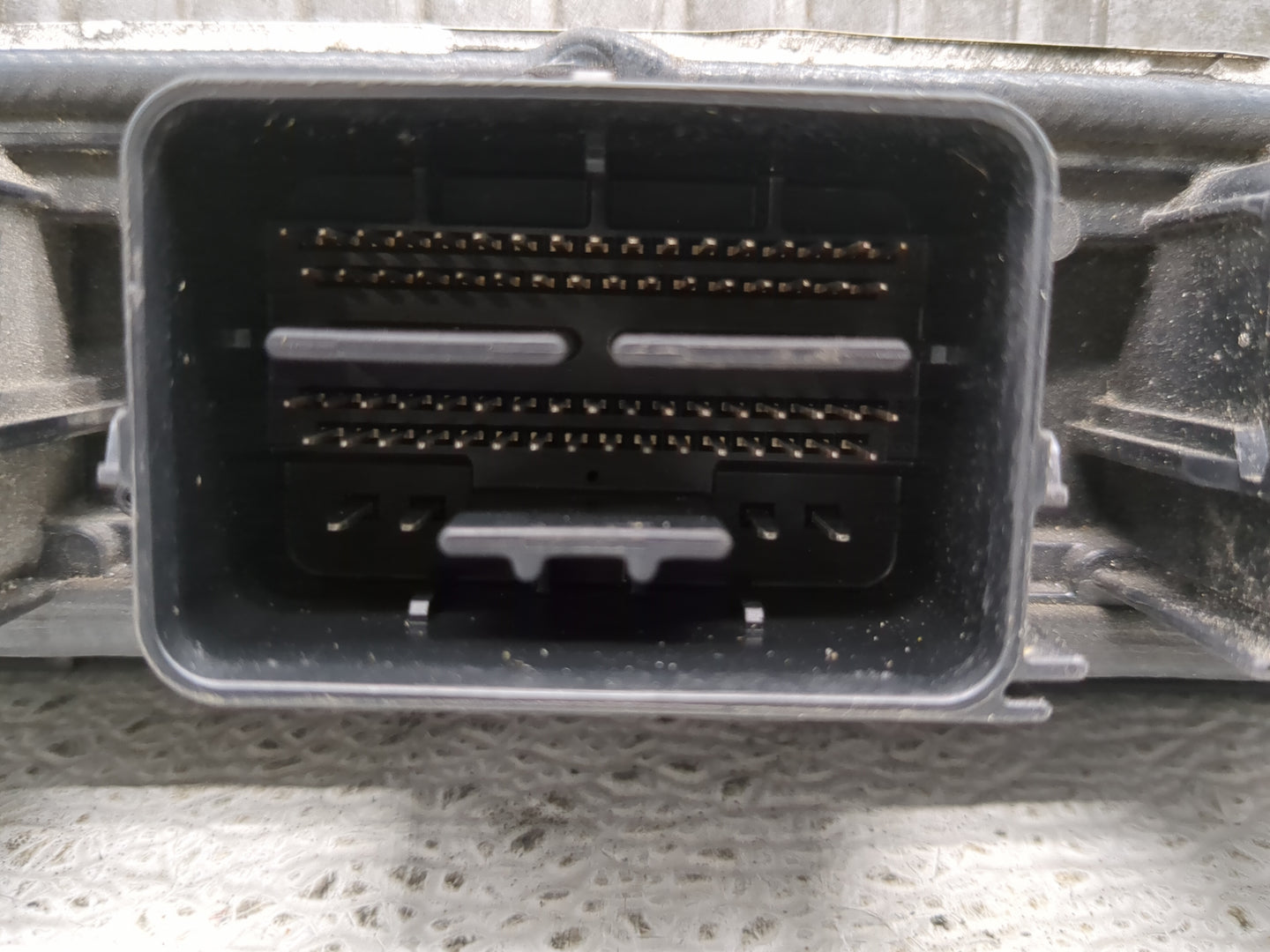 2012 Ford Mustang PCM Engine Control Computer ECU ECM PCU OEM P/N:CR3A-12A650-ACA BR3A-12B684-AC, 5WY3904GBAC Fits OEM Used 