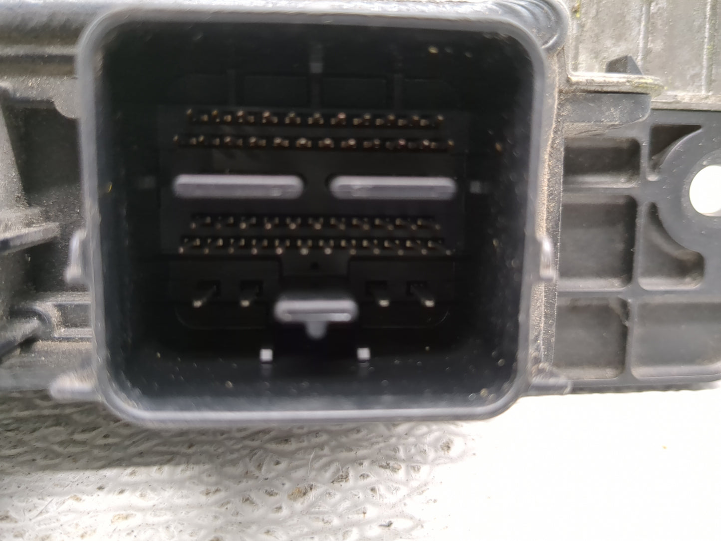 2012 Ford Mustang PCM Engine Control Computer ECU ECM PCU OEM P/N:CR3A-12A650-ACA BR3A-12B684-AC, 5WY3904GBAC Fits OEM Used 