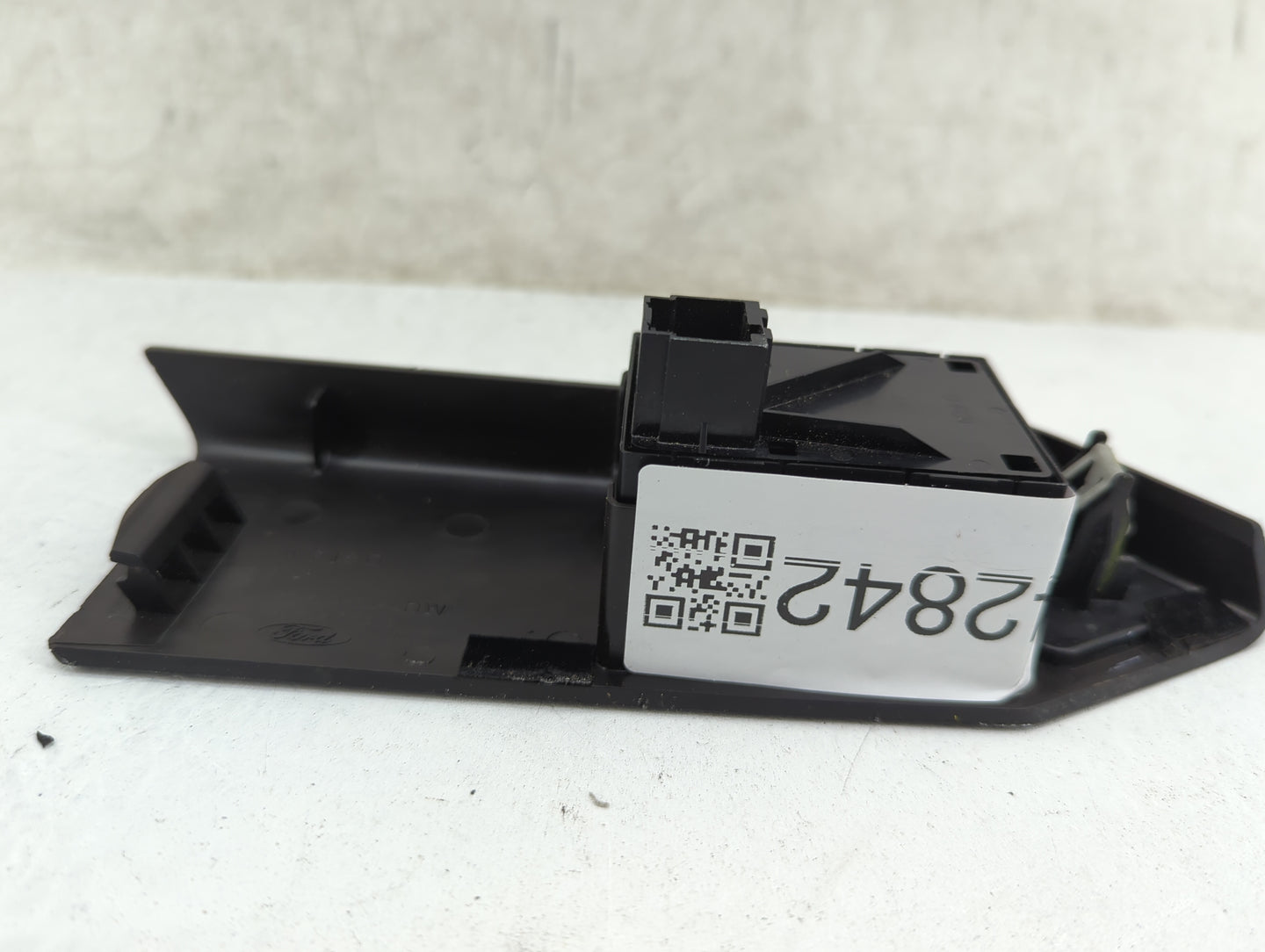 2005-2014 Ford Mustang Master Power Window Switch Replacement Driver Side Left P/N:AR33-14A564-ADW Fits OEM Used Auto Parts 