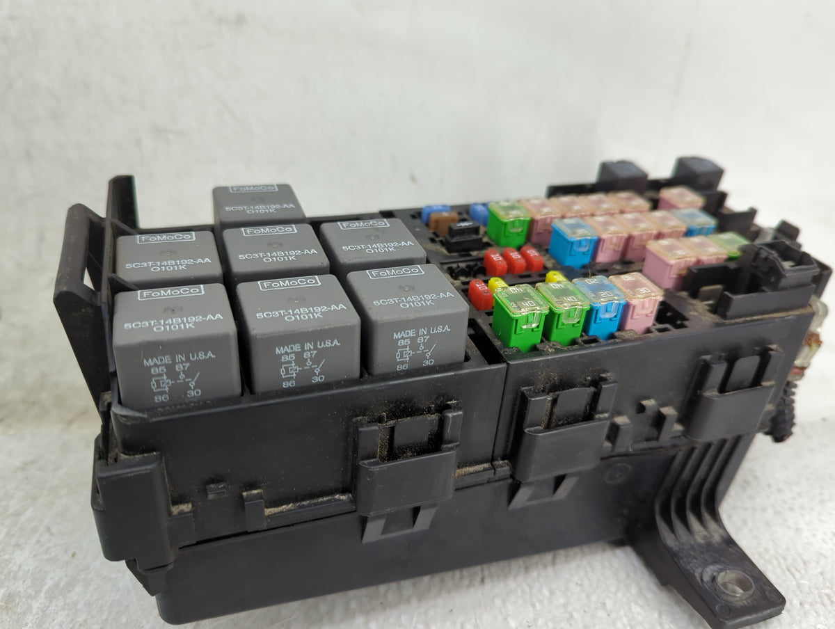 2012-2014 Ford Mustang Fusebox Fuse Box Panel Relay Module P/N:5C3T-14B192-AA Fits Fits 2012 2013 2014 OEM Used Auto Parts -