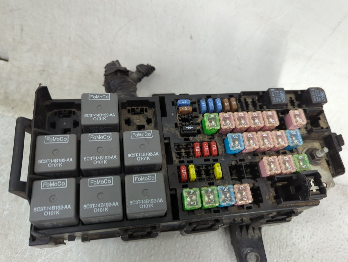2012-2014 Ford Mustang Fusebox Fuse Box Panel Relay Module P/N:5C3T-14B192-AA Fits Fits 2012 2013 2014 OEM Used Auto Parts -