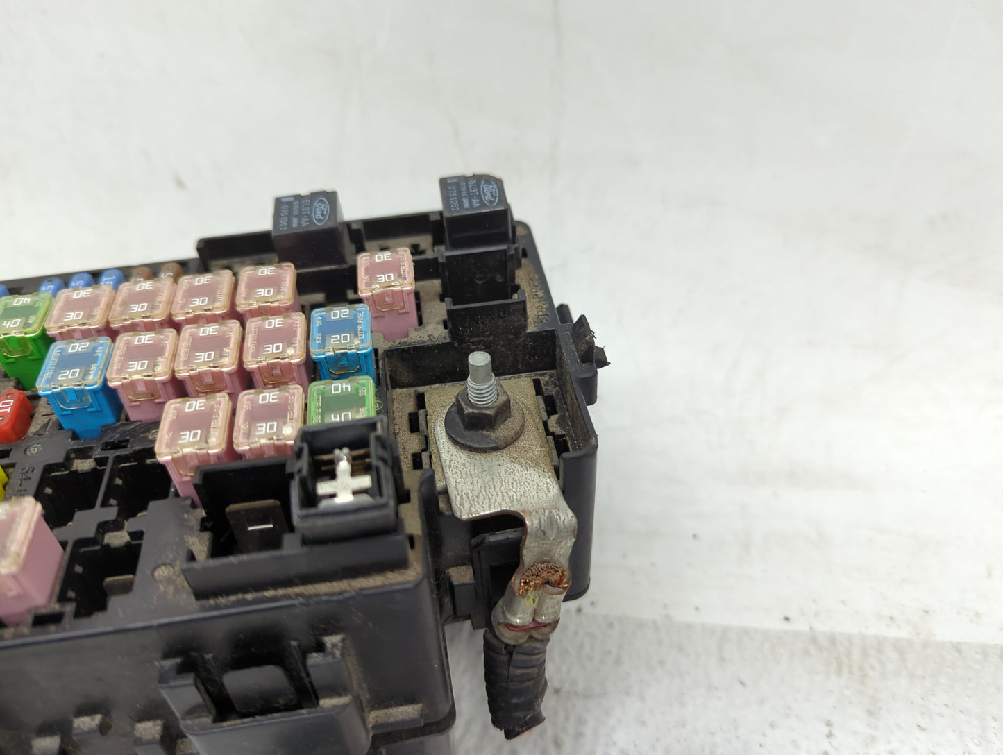 2012-2014 Ford Mustang Fusebox Fuse Box Panel Relay Module P/N:5C3T-14B192-AA Fits Fits 2012 2013 2014 OEM Used Auto Parts -