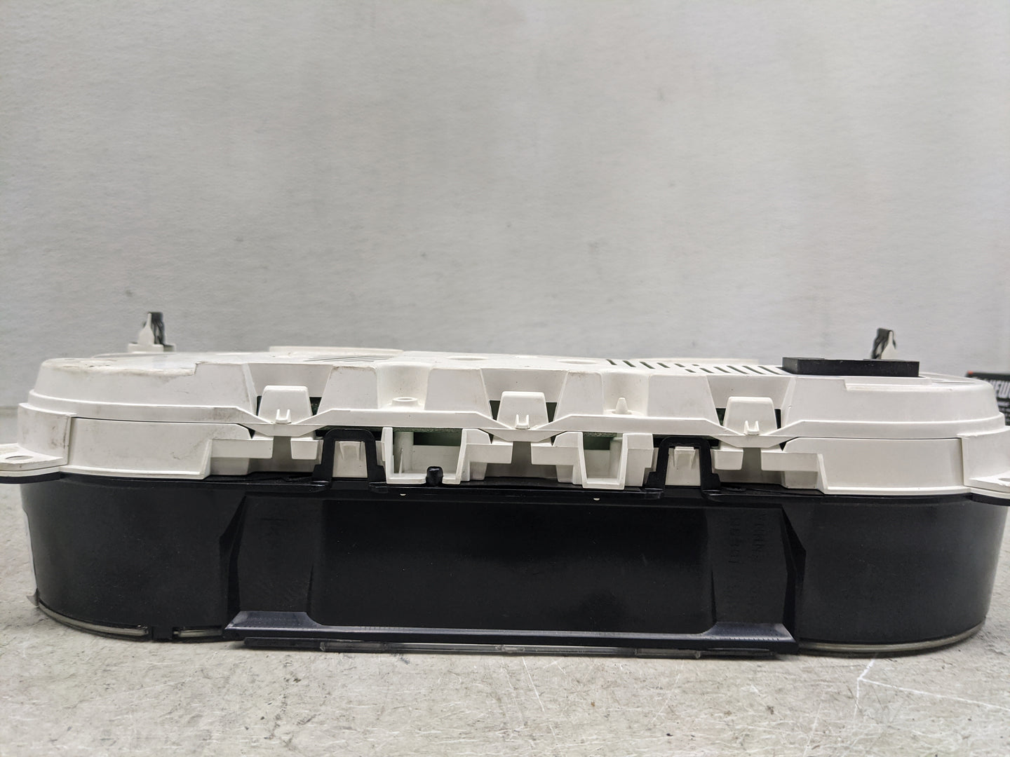 2012 Ford Mustang Instrument Cluster Speedometer Gauges P/N:CR33-10849-AA CR33-10849-AE Miles:98K Fits OEM Used Auto Parts -