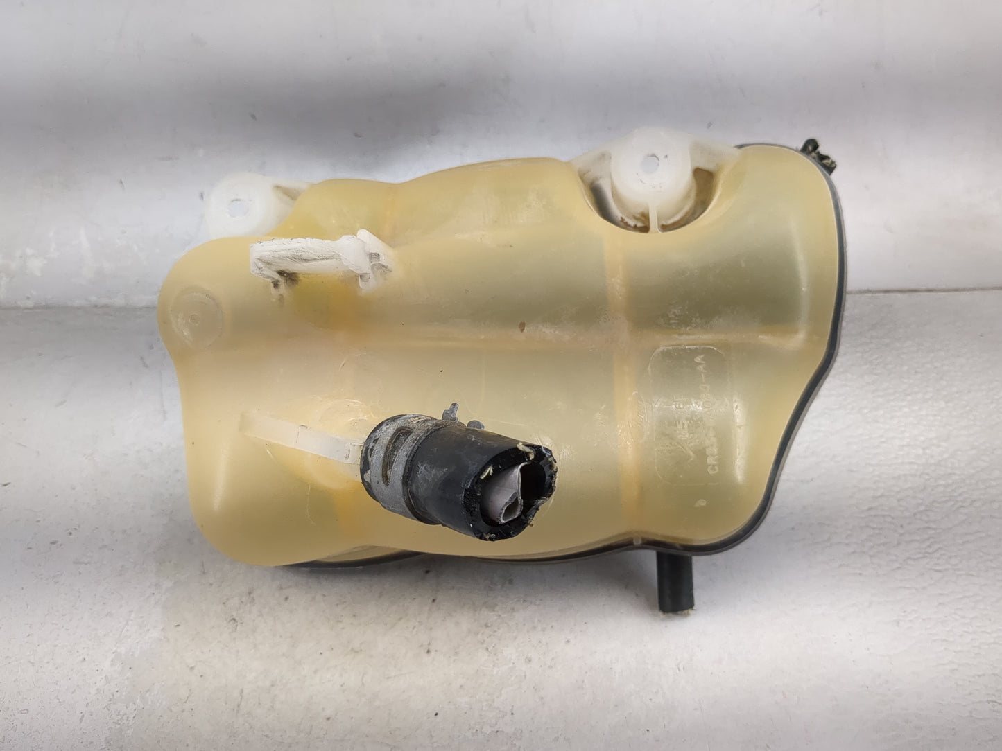 2012 Ford Mustang Radiator Coolant Overflow Expansion Tank Bottle - Oemusedautoparts1.com