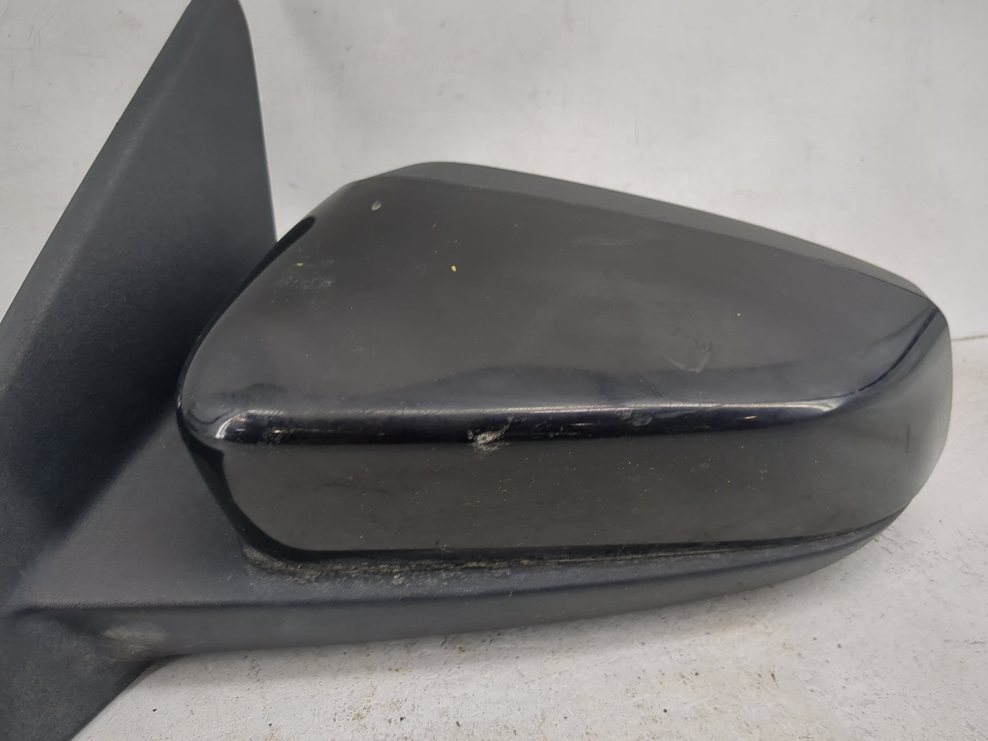 2010-2012 Ford Mustang Driver Side View Mirror - Left Door Mirror OEM Used - Oemusedautoparts1.com