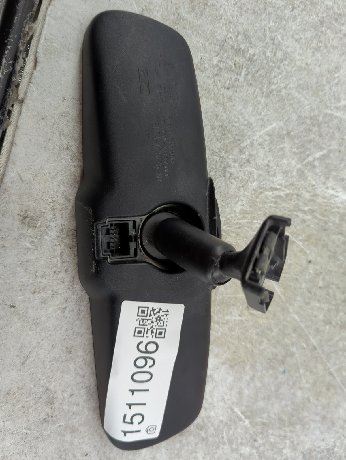 2012 Ford Mustang Interior Rear View Mirror Replacement OEM P/N:E11 026001 8U5A-17E678-AD Fits OEM Used Auto Parts - Oemused