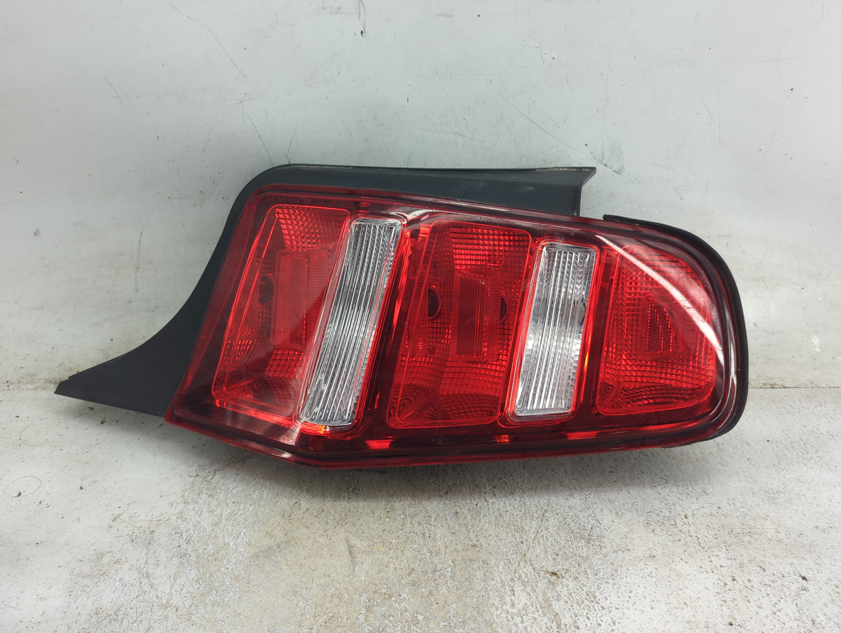 2010-2012 Ford Mustang Tail Light Assembly Passenger Right OEM P/N:AR33-13B504-AH Fits Fits 2010 2011 2012 OEM Used Auto Par