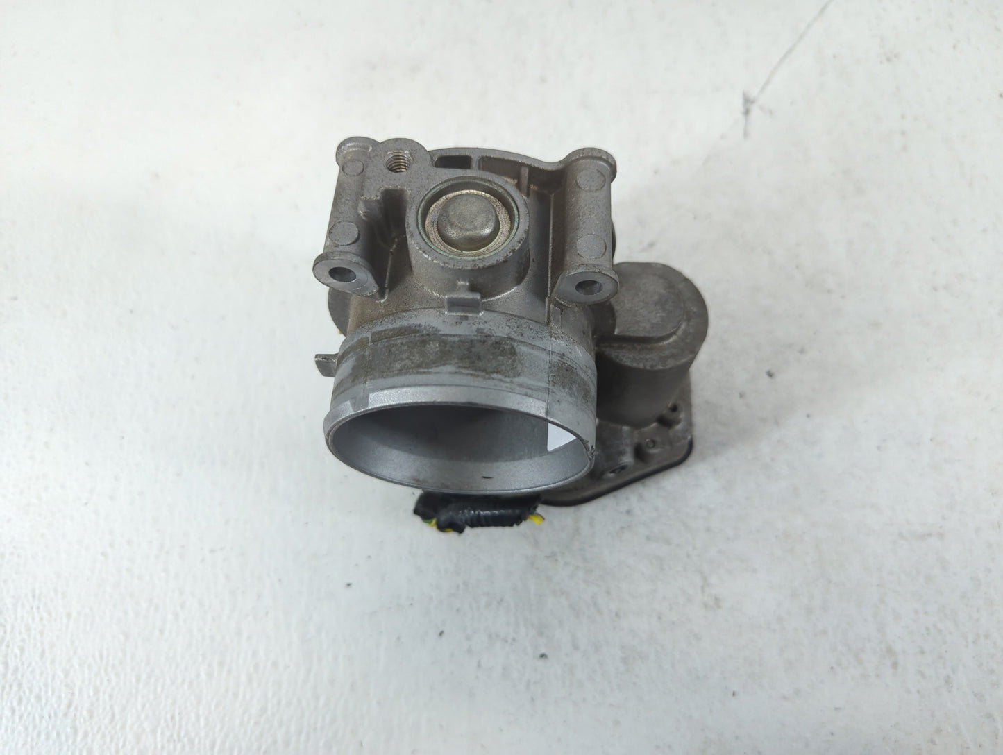 2011-2017 Ford Mustang Throttle Body P/N:120064006728 AT4E-ED Fits Fits 2011 2012 2013 2014 2015 2016 2017 2018 2019 OEM Use