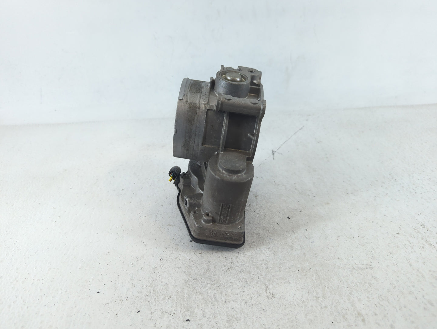 2011-2017 Ford Mustang Throttle Body P/N:120064006728 AT4E-ED Fits Fits 2011 2012 2013 2014 2015 2016 2017 2018 2019 OEM Use