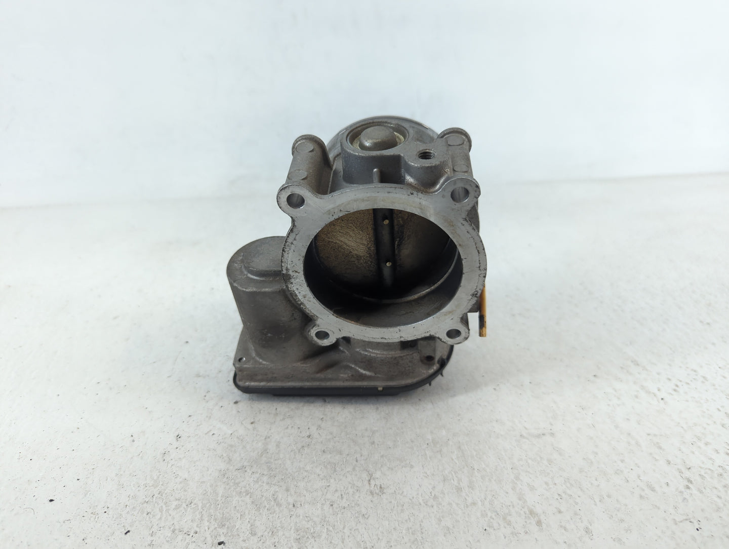 2011-2017 Ford Mustang Throttle Body P/N:120064006728 AT4E-ED Fits Fits 2011 2012 2013 2014 2015 2016 2017 2018 2019 OEM Use