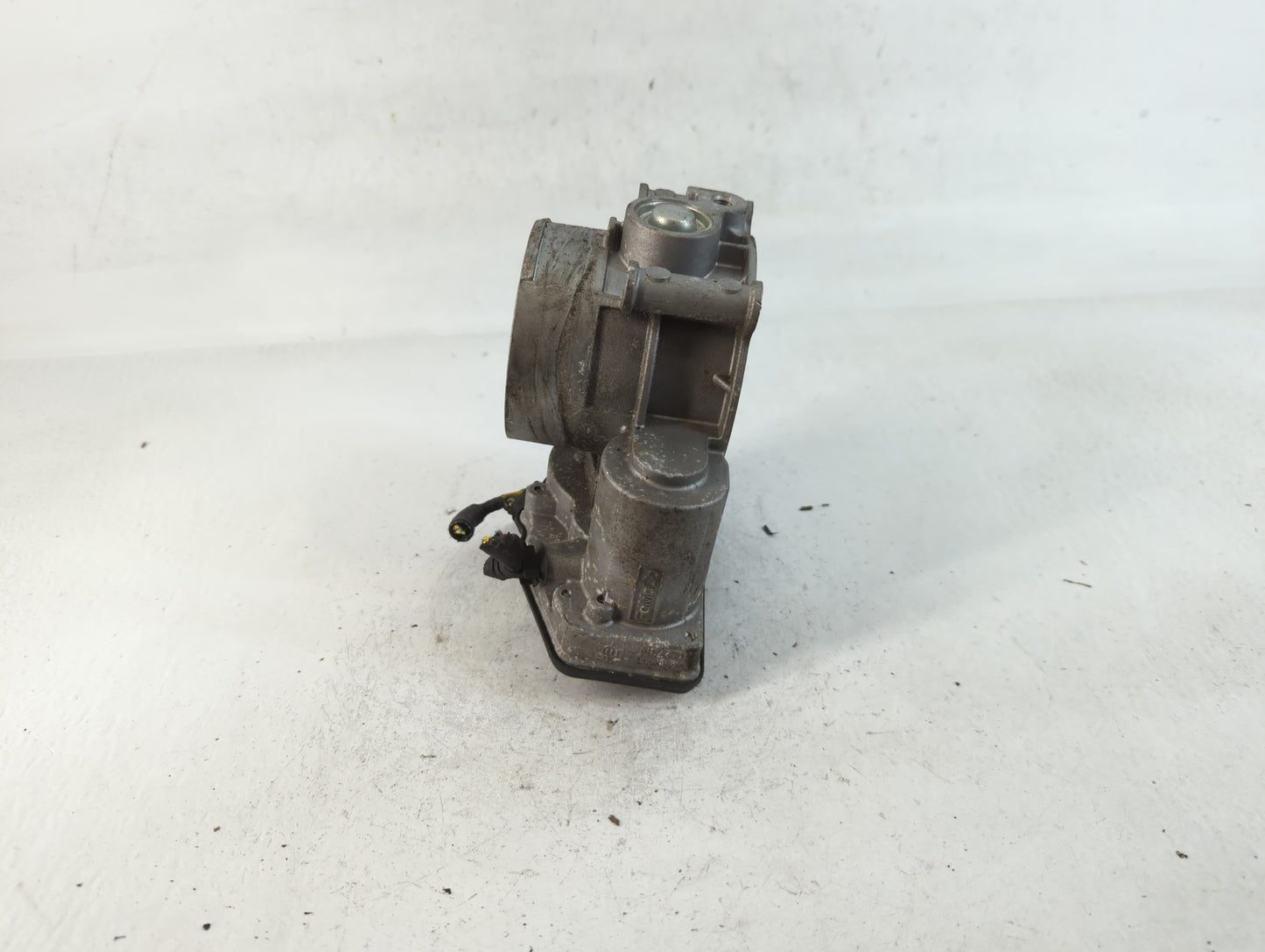 2011-2017 Ford Mustang Throttle Body P/N:111404003940 AT4E-ED Fits Fits 2011 2012 2013 2014 2015 2016 2017 2018 2019 OEM Use