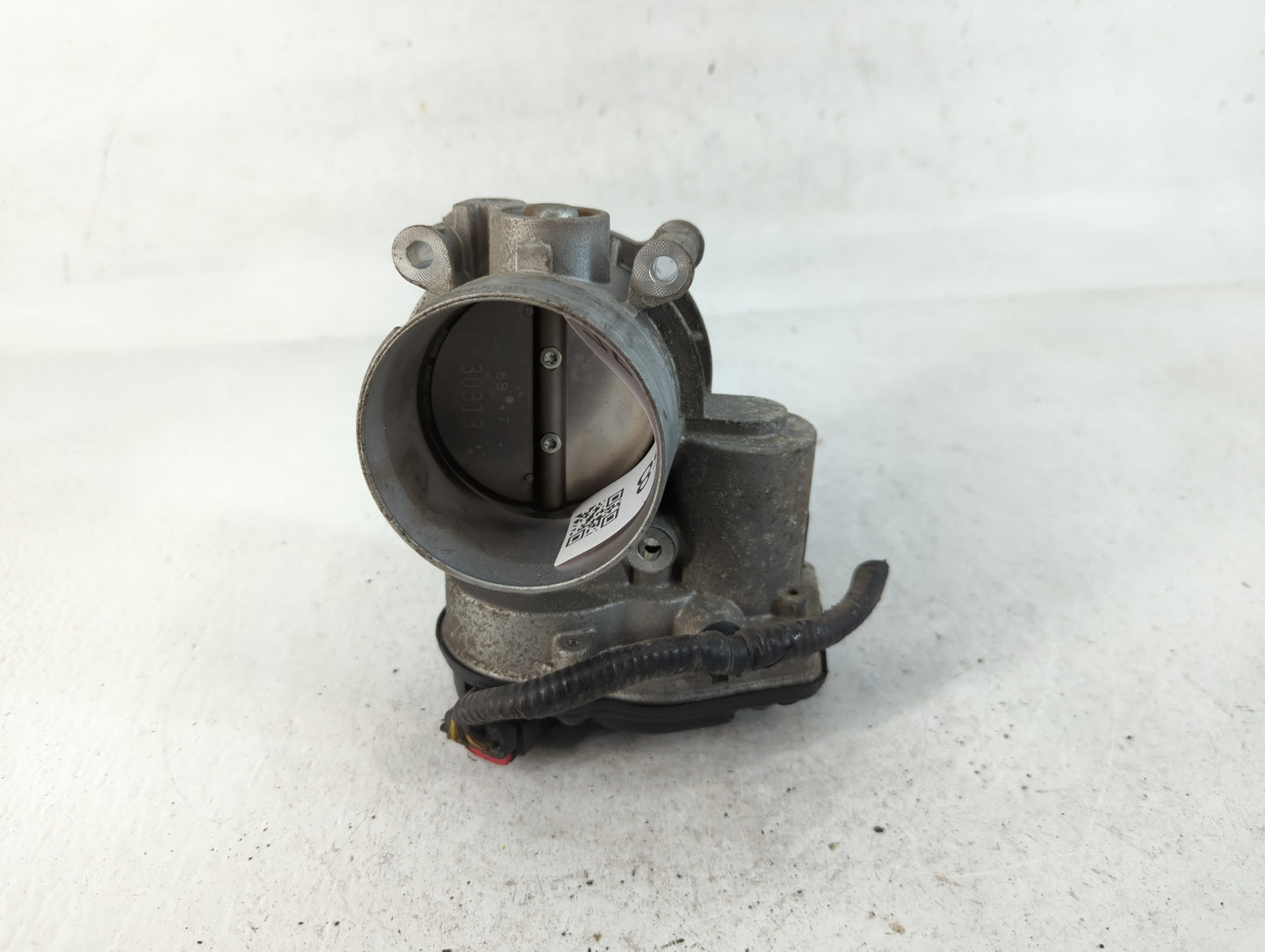 2011-2017 Ford Mustang Throttle Body P/N:111554006682 Fits Fits 2011 2012 2013 2014 2015 2016 2017 2018 2019 OEM Used Auto P