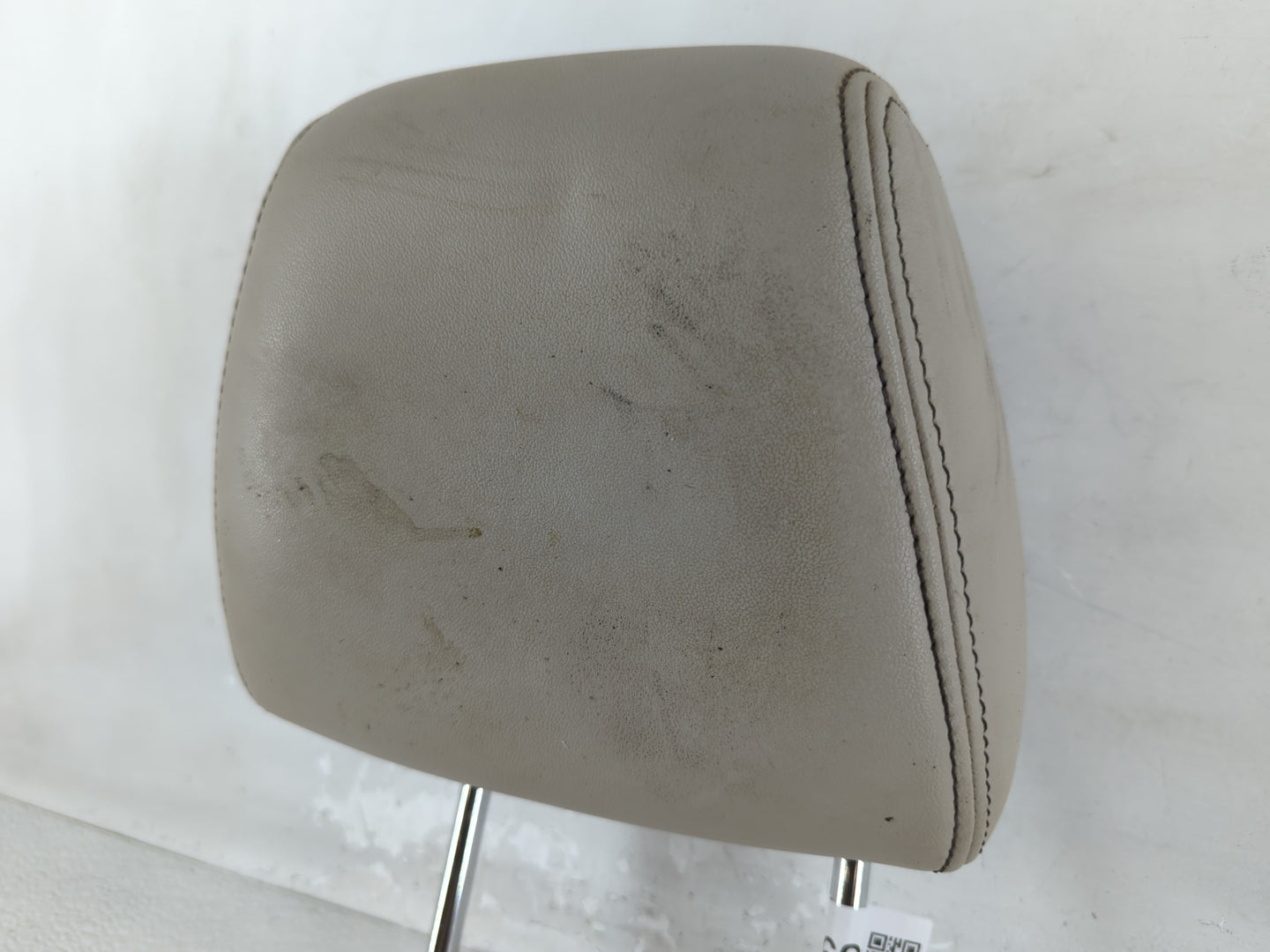 2010-2012 Ford Taurus Headrest Head Rest Front Driver Passenger Seat Fits Fits 2010 2011 2012 OEM Used Auto Parts - Oemuseda