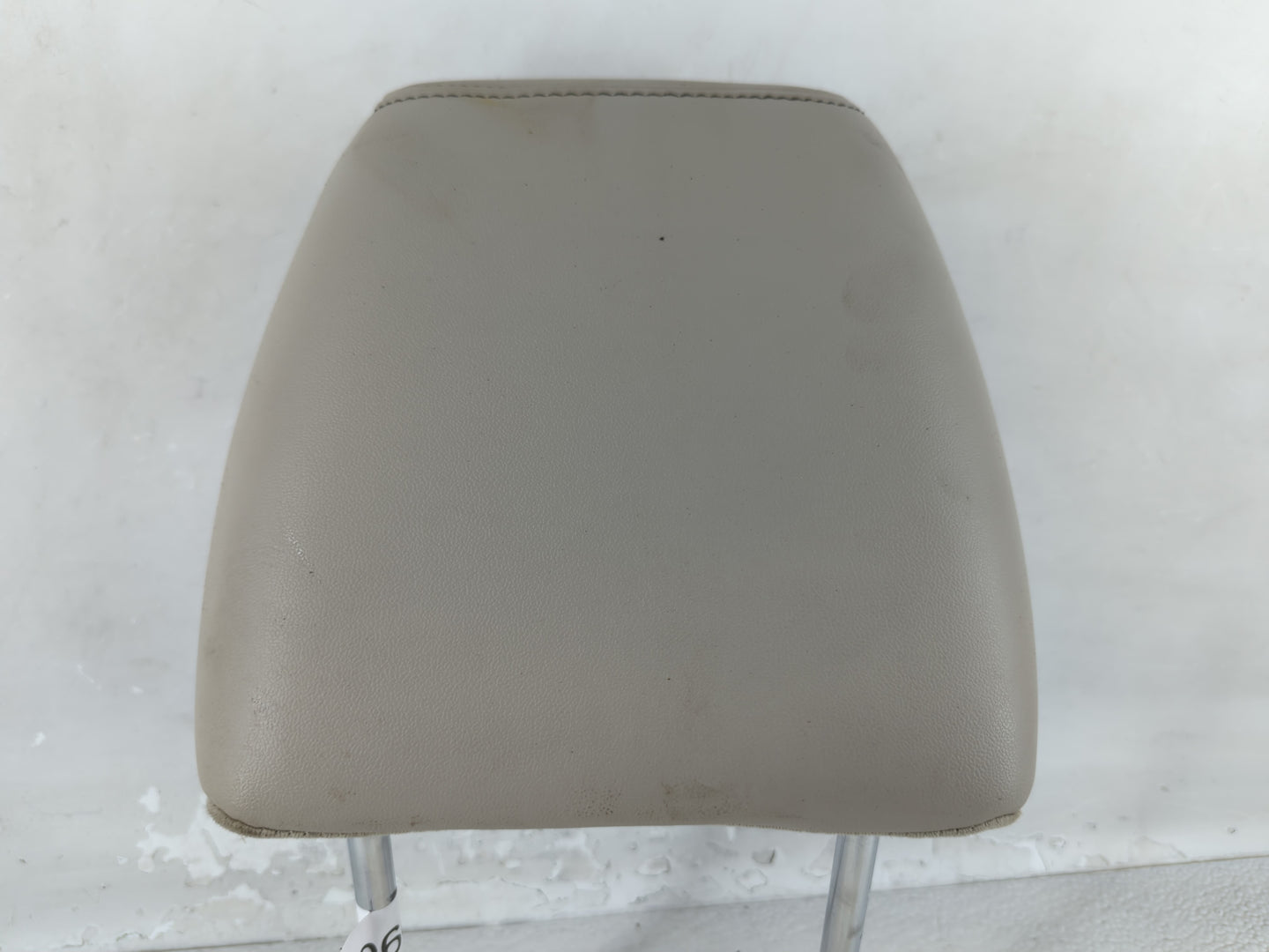 2010-2012 Ford Taurus Headrest Head Rest Front Driver Passenger Seat Fits Fits 2010 2011 2012 OEM Used Auto Parts - Oemuseda