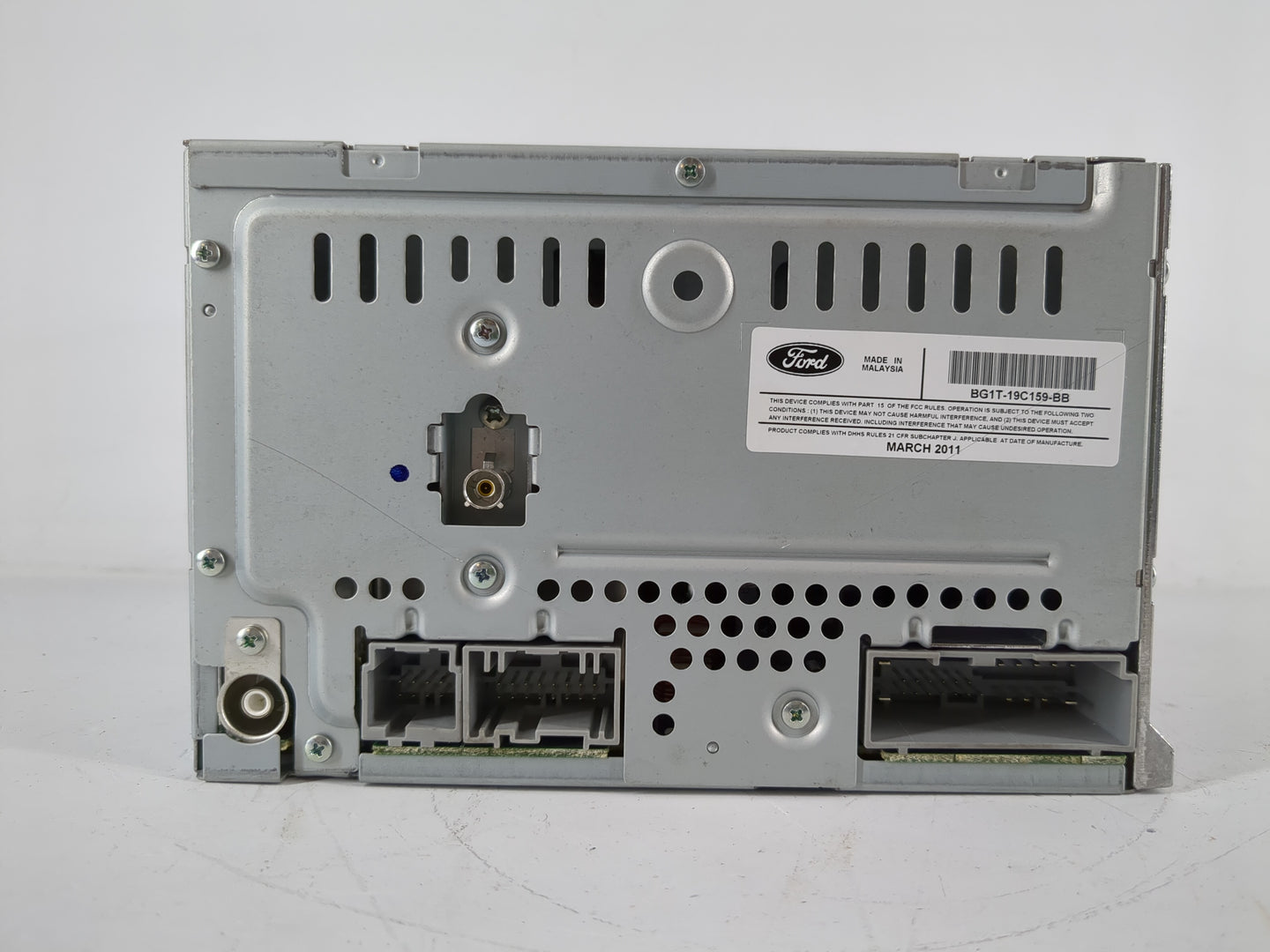 2011-2012 Ford Taurus Radio AM FM Cd Player Receiver Replacement P/N:BG1T-19C159-BB Fits Fits 2011 2012 OEM Used Auto Parts 