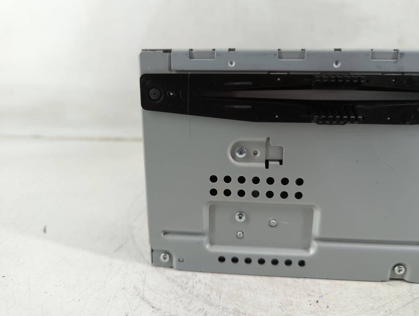 2011-2012 Ford Taurus Radio AM FM Cd Player Receiver Replacement P/N:BG1T-19C159-BB Fits Fits 2011 2012 OEM Used Auto Parts 