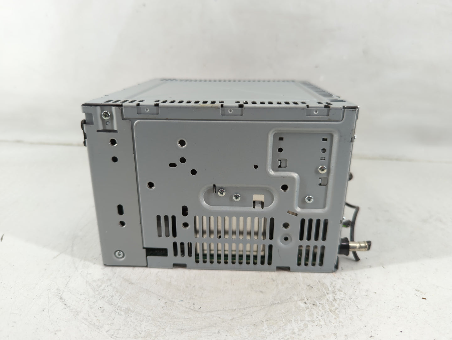 2011-2012 Ford Taurus Radio AM FM Cd Player Receiver Replacement P/N:BG1T-19C159-BB Fits Fits 2011 2012 OEM Used Auto Parts 