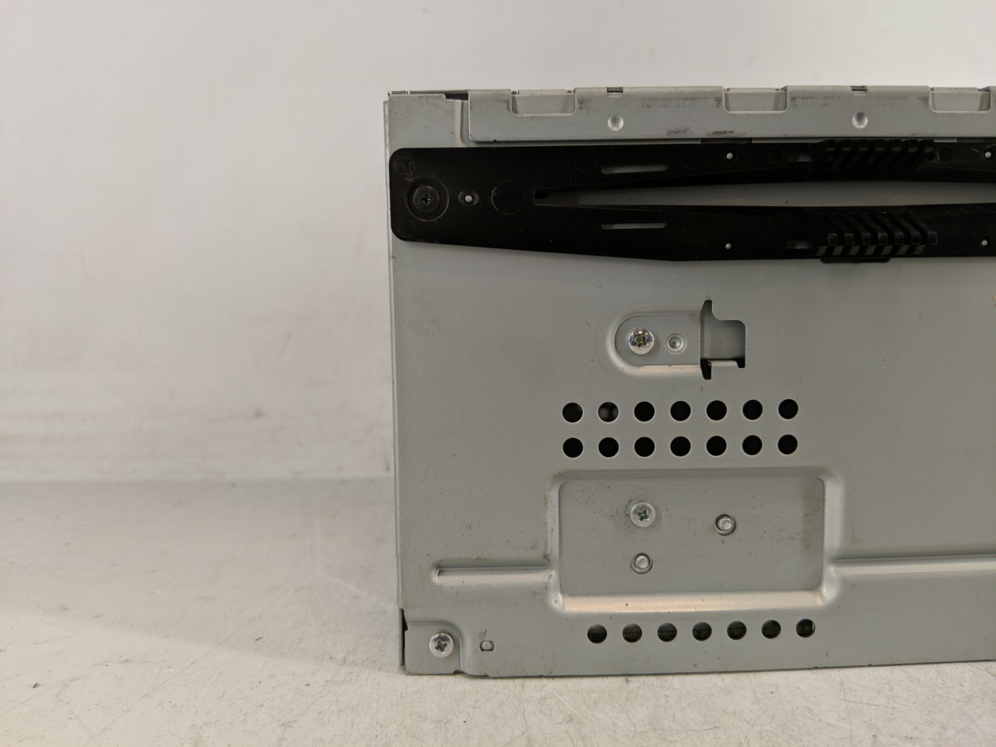 2011-2012 Ford Taurus Radio AM FM Cd Player Receiver Replacement P/N:BG1T-19C159-BB Fits Fits 2011 2012 OEM Used Auto Parts 