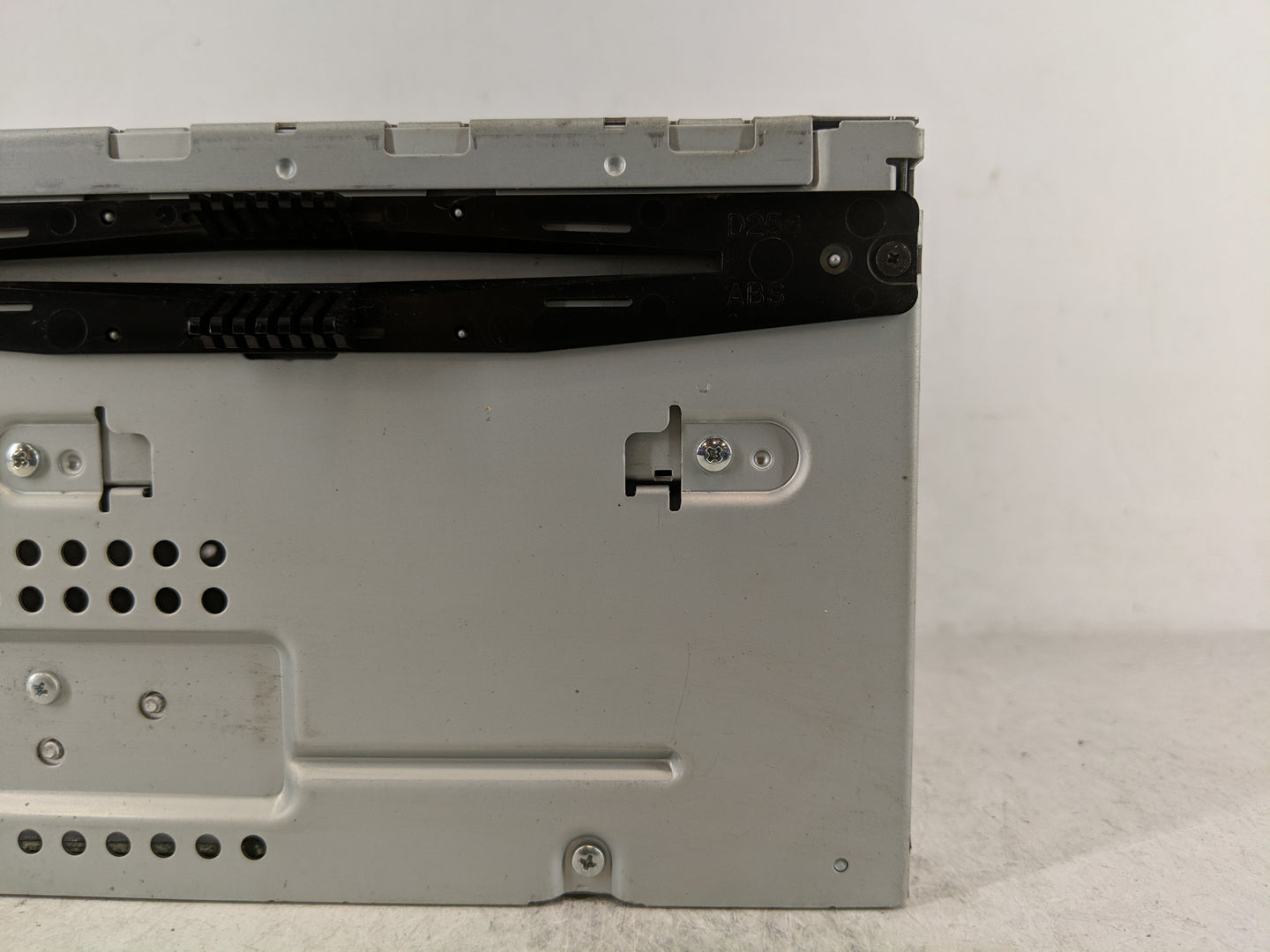2011-2012 Ford Taurus Radio AM FM Cd Player Receiver Replacement P/N:BG1T-19C159-BB Fits Fits 2011 2012 OEM Used Auto Parts 