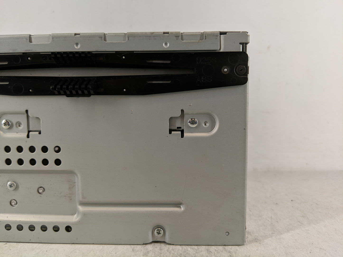 2011-2012 Ford Taurus Radio AM FM Cd Player Receiver Replacement P/N:BG1T-19C159-BB Fits Fits 2011 2012 OEM Used Auto Parts 
