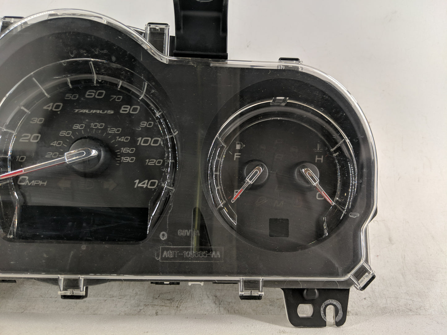 2011-2012 Ford Taurus Instrument Cluster Speedometer Gauges P/N:BG1T-10849-EF Fits Fits 2011 2012 OEM Used Auto Parts - Oemu