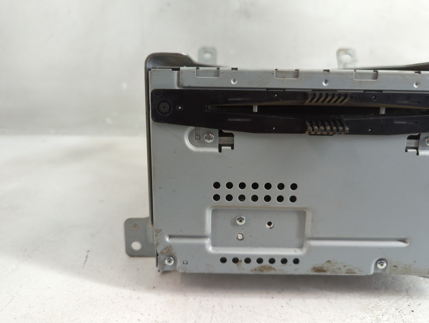 2011-2012 Ford Taurus Radio AM FM Cd Player Receiver Replacement P/N:BG1T-19C157-AB Fits Fits 2011 2012 OEM Used Auto Parts 