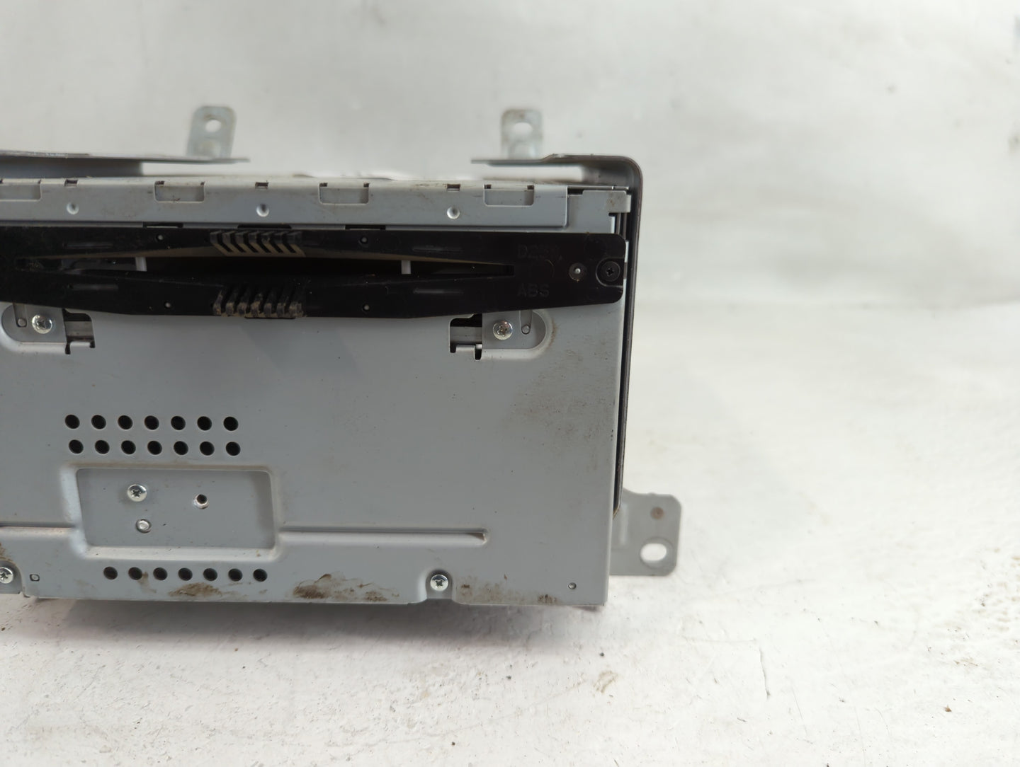 2011-2012 Ford Taurus Radio AM FM Cd Player Receiver Replacement P/N:BG1T-19C157-AB Fits Fits 2011 2012 OEM Used Auto Parts 