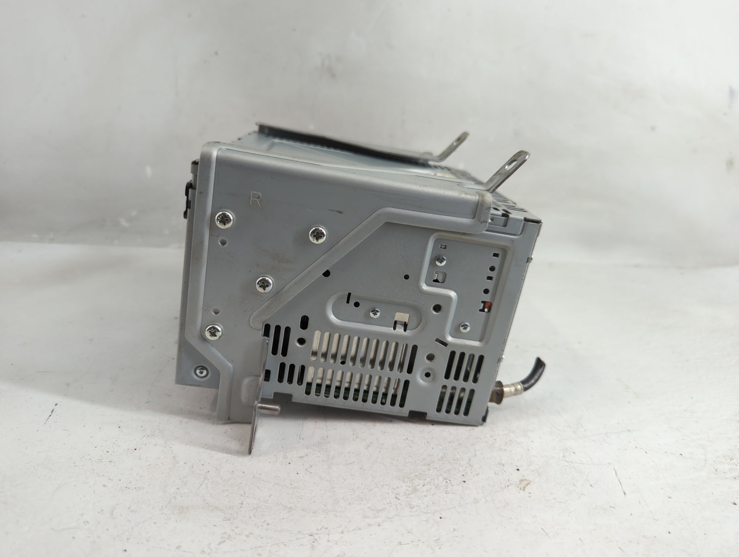 2011-2012 Ford Taurus Radio AM FM Cd Player Receiver Replacement P/N:BG1T-19C157-AB Fits Fits 2011 2012 OEM Used Auto Parts 