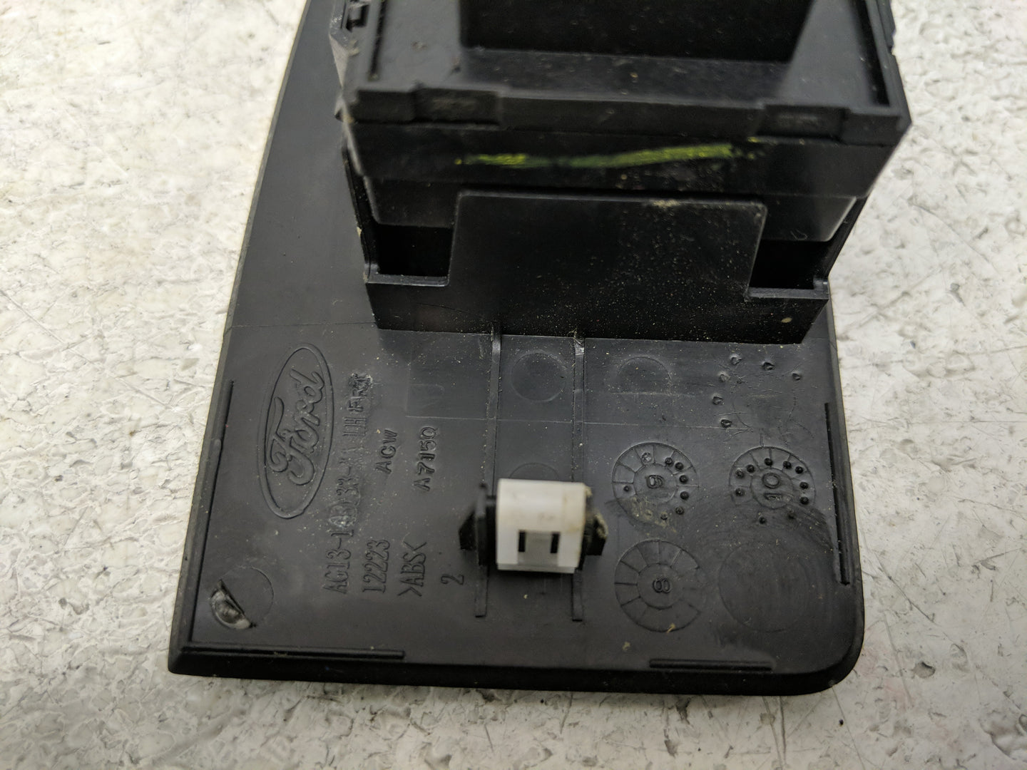2010-2012 Ford Taurus Master Power Window Switch Replacement Driver Side Left Fits OEM Used Auto Parts - Oemusedautoparts1.c