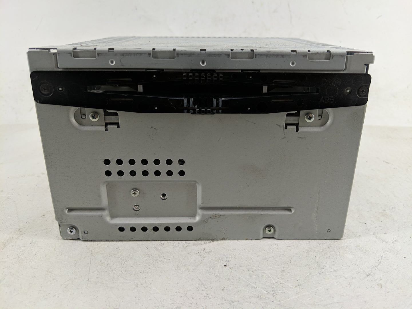 2011-2012 Ford Taurus Radio AM FM Cd Player Receiver Replacement P/N:BG1T-19C157-AB Fits Fits 2011 2012 OEM Used Auto Parts 