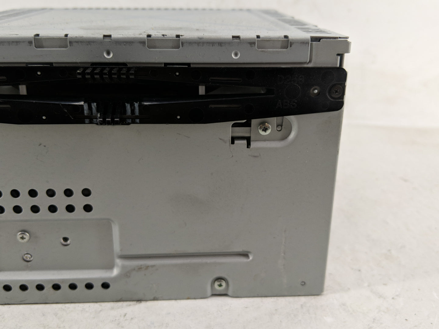 2011-2012 Ford Taurus Radio AM FM Cd Player Receiver Replacement P/N:BG1T-19C157-AB Fits Fits 2011 2012 OEM Used Auto Parts 
