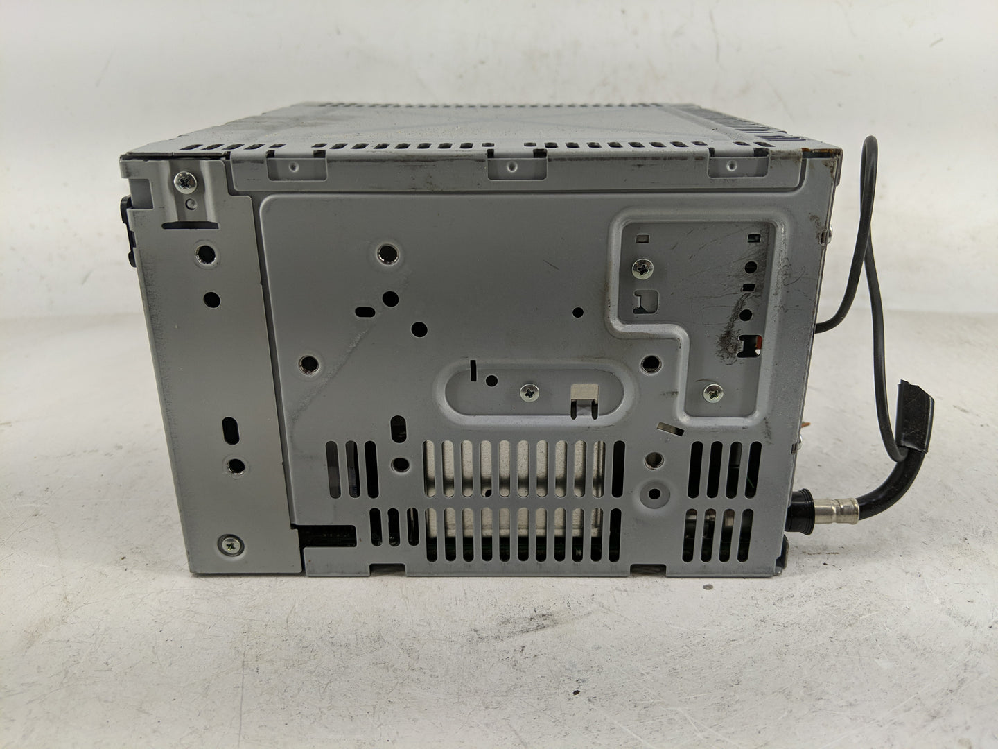 2011-2012 Ford Taurus Radio AM FM Cd Player Receiver Replacement P/N:BG1T-19C157-AB Fits Fits 2011 2012 OEM Used Auto Parts 