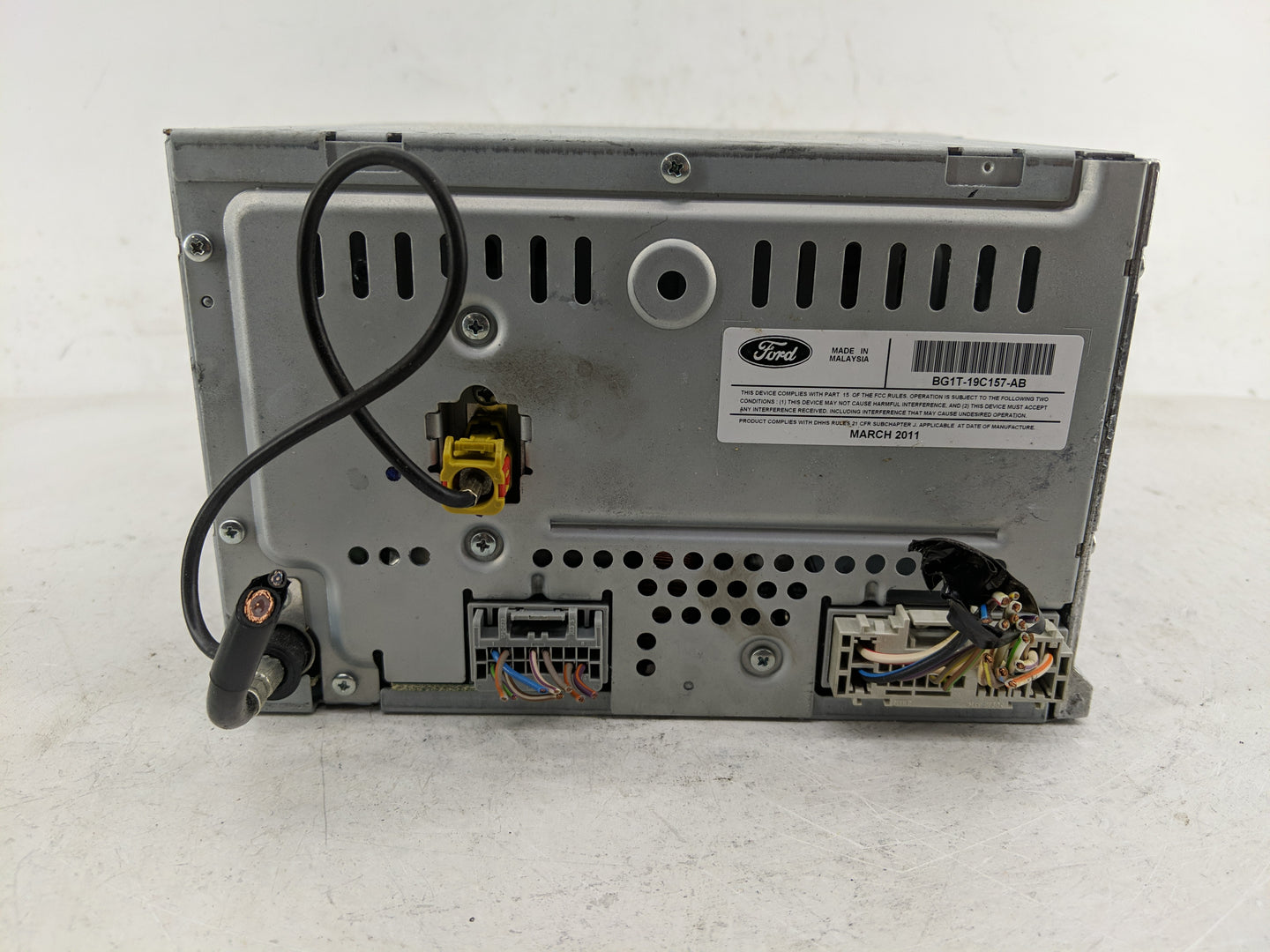 2011-2012 Ford Taurus Radio AM FM Cd Player Receiver Replacement P/N:BG1T-19C157-AB Fits Fits 2011 2012 OEM Used Auto Parts 