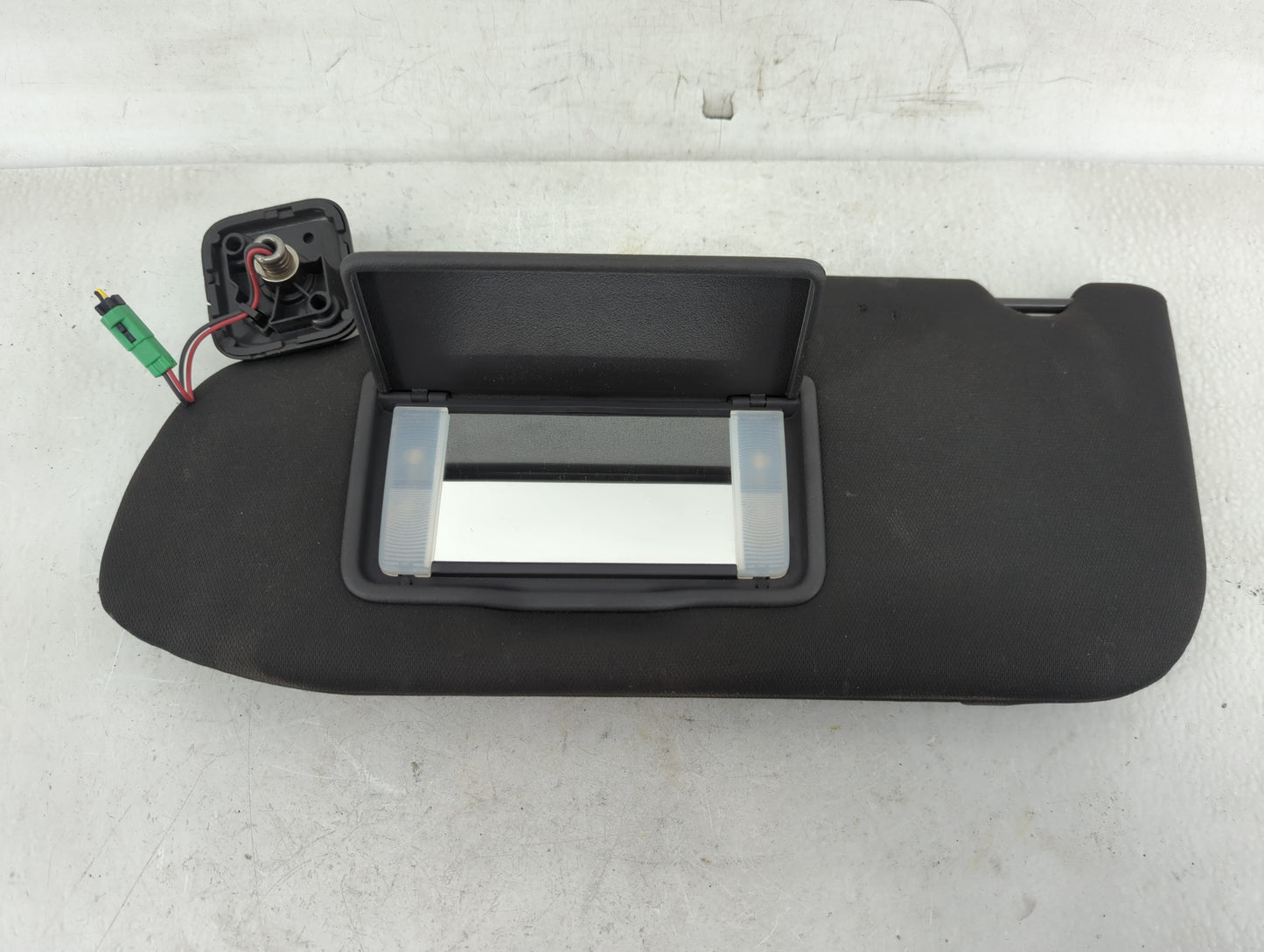 2013-2019 Ford Taurus Sun Visor Shade Replacement Passenger Right Mirror Fits OEM Used Auto Parts - Oemusedautoparts1.com