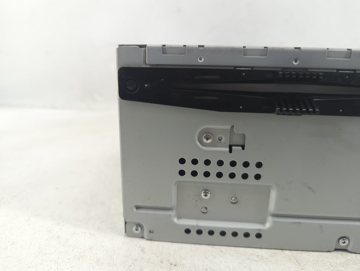2011-2012 Ford Taurus Radio AM FM Cd Player Receiver Replacement P/N:BG1T-19C159-BB Fits Fits 2011 2012 OEM Used Auto Parts 