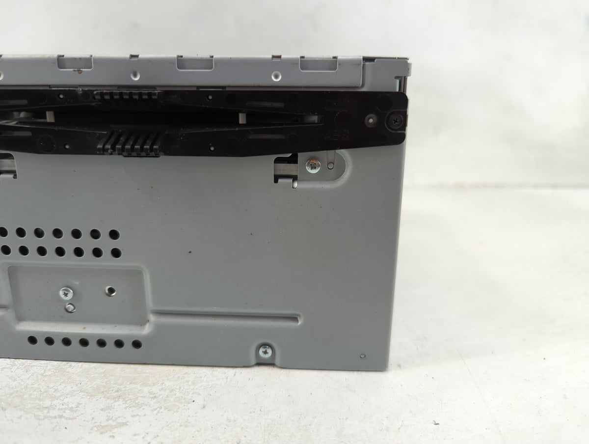 2011-2012 Ford Taurus Radio AM FM Cd Player Receiver Replacement P/N:BG1T-19C107-AA Fits 2011 2012 OEM Used Auto Parts - Oem