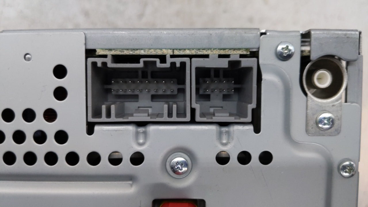 2011-2012 Ford Taurus Am Fm Cd Player Radio Receiver - Oemusedautoparts1.com