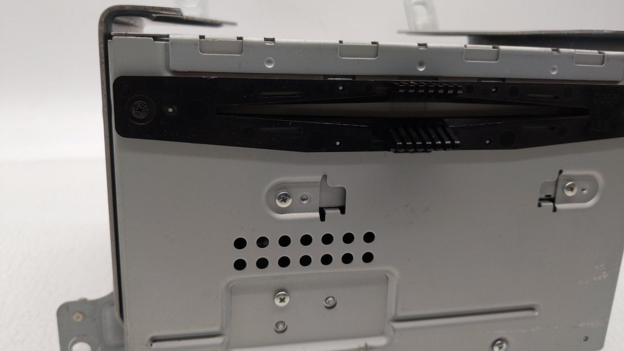 2011-2012 Ford Taurus Am Fm Cd Player Radio Receiver - Oemusedautoparts1.com