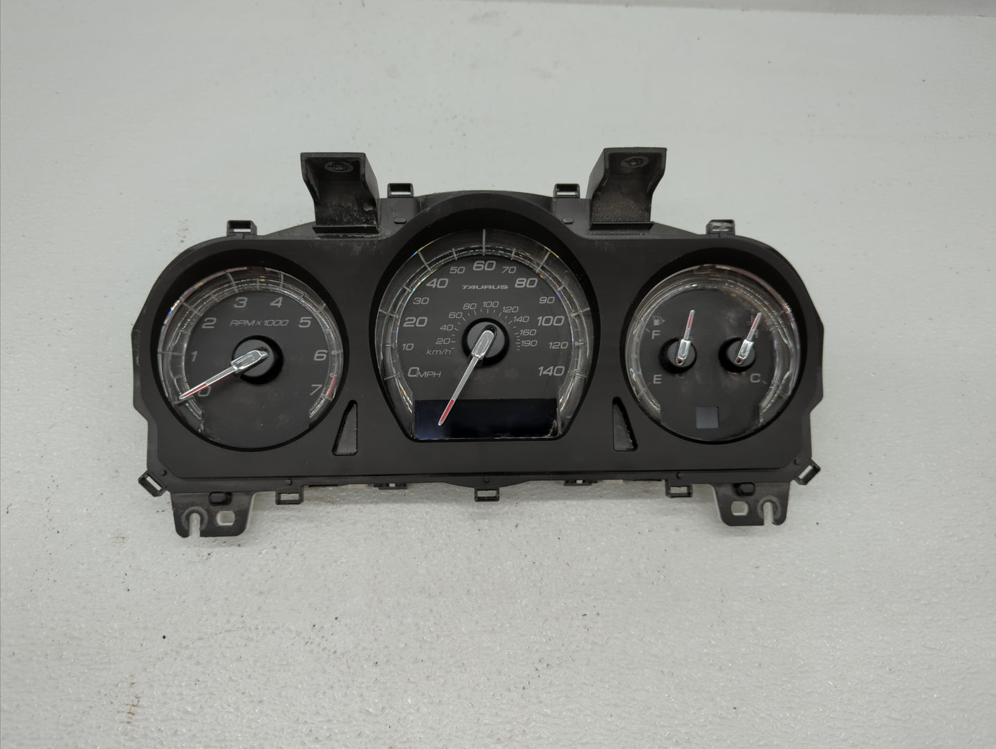 2011-2012 Ford Taurus Instrument Cluster Speedometer Gauges P/N:BG1T-10849-EF Fits Fits 2011 2012 OEM Used Auto Parts - Oemu