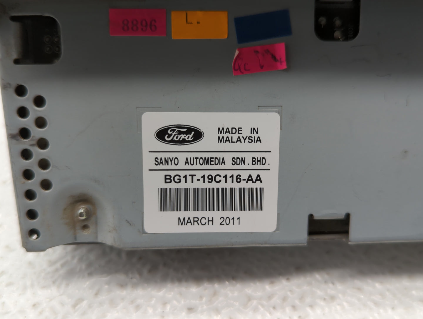 2010-2012 Ford Taurus Radio AM FM Cd Player Receiver Replacement P/N:BG1T-19C116-AB BG1T-19C116-AA Fits Fits 2010 2011 2012 