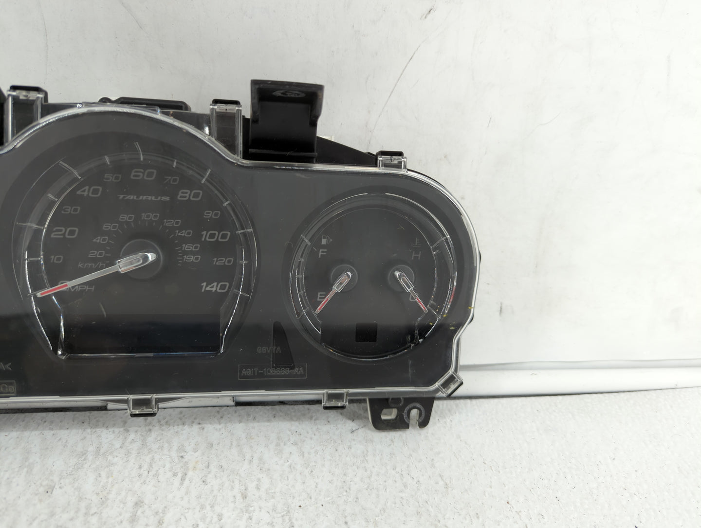 2011-2012 Ford Taurus Instrument Cluster Speedometer Gauges P/N:BG1T-10849-EF Fits Fits 2011 2012 OEM Used Auto Parts - Oemu