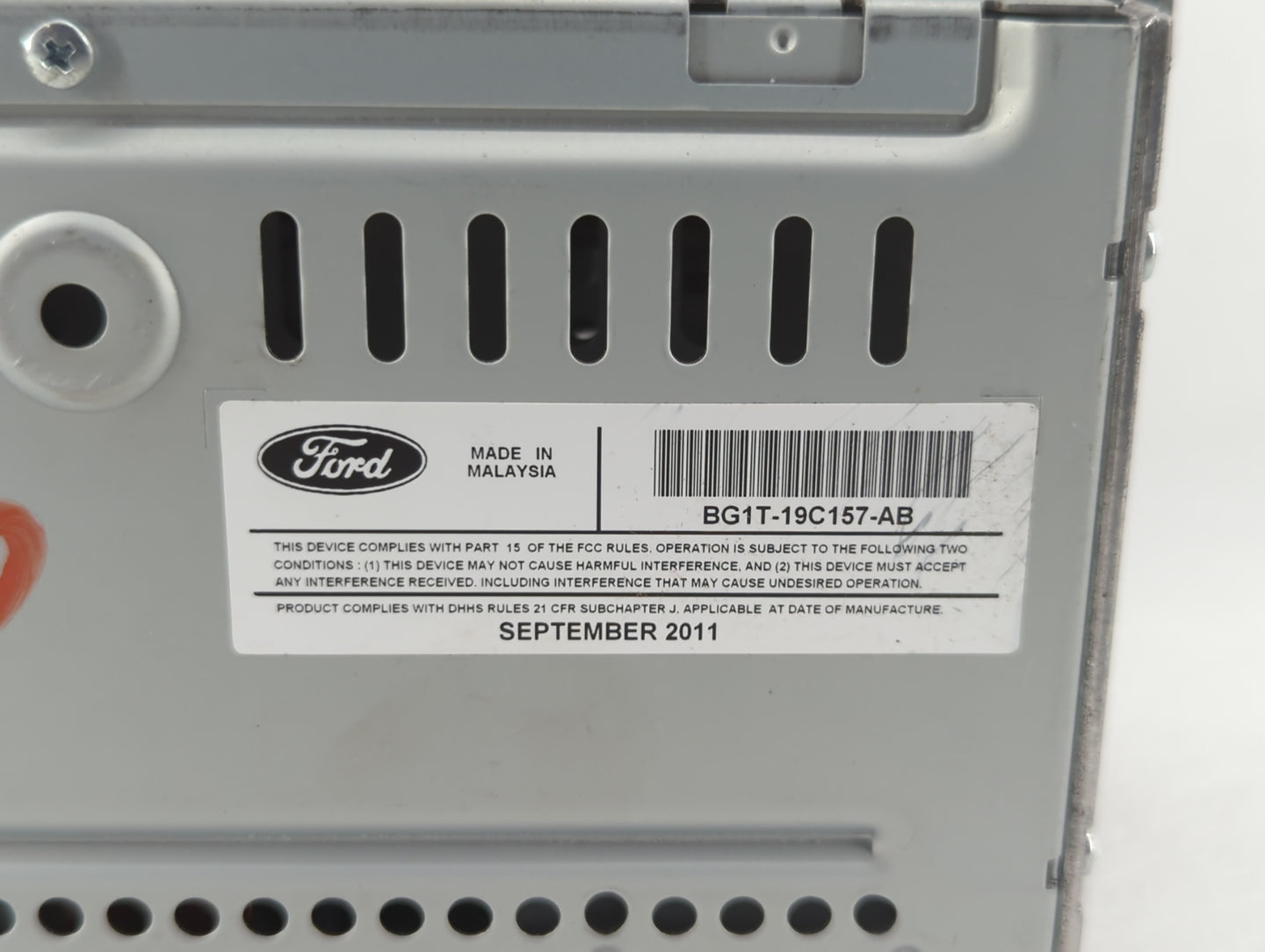 2011-2012 Ford Taurus Am Fm Cd Player Radio Receiver - Oemusedautoparts1.com