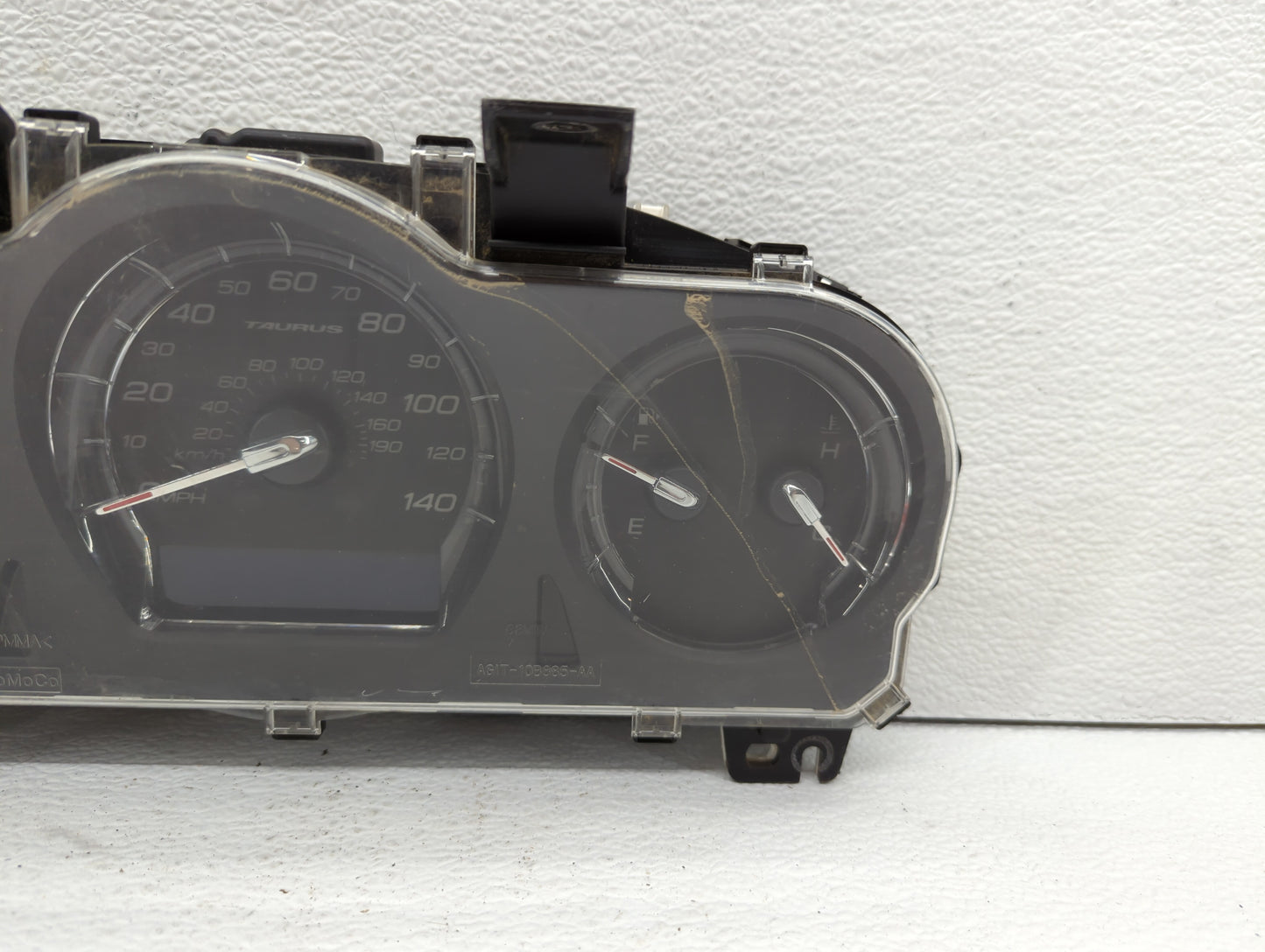 2011-2012 Ford Taurus Instrument Cluster Speedometer Gauges P/N:BG1T-10849-AF Fits Fits 2011 2012 OEM Used Auto Parts - Oemu