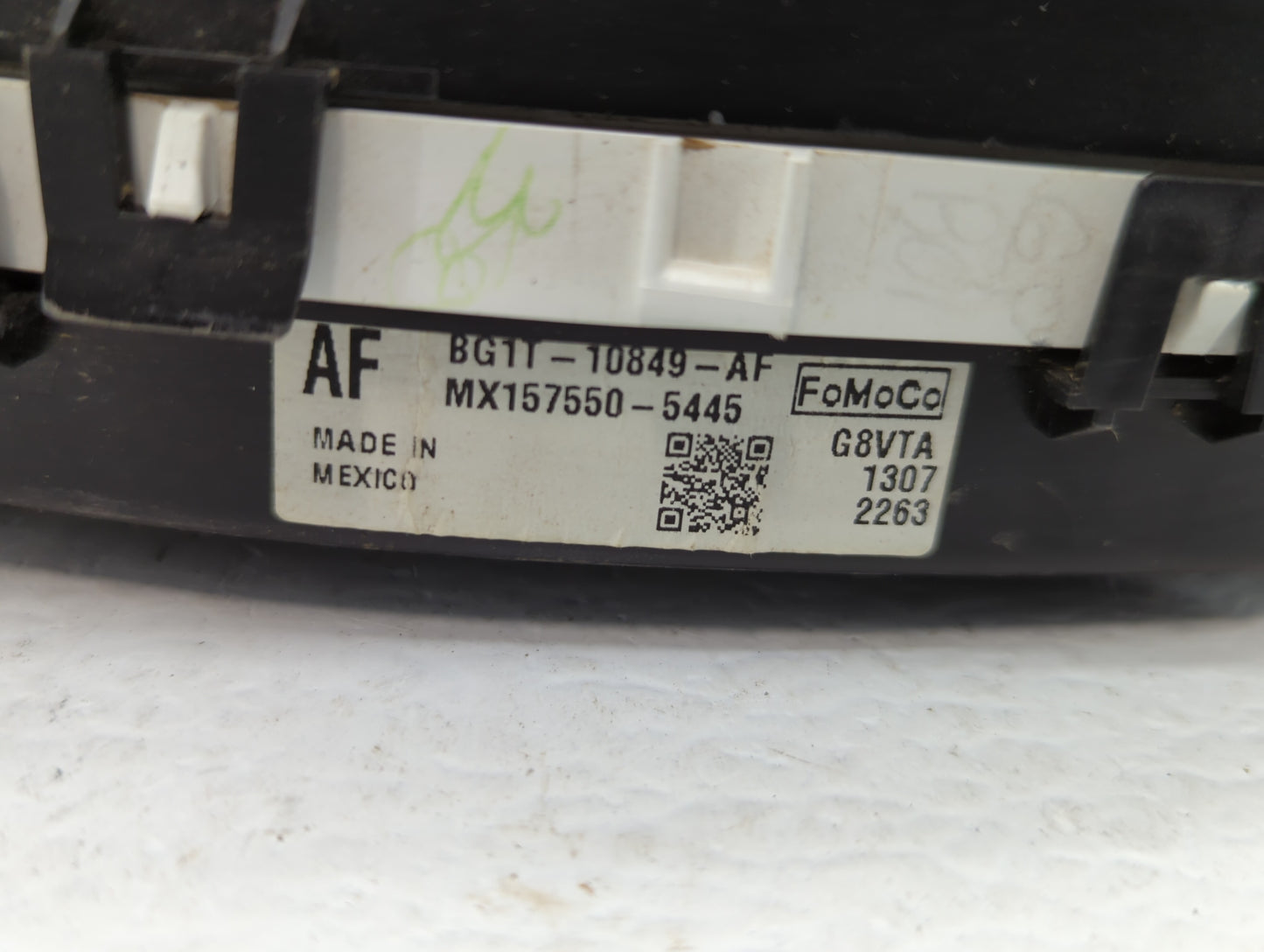 2011-2012 Ford Taurus Instrument Cluster Speedometer Gauges P/N:BG1T-10849-AF Fits Fits 2011 2012 OEM Used Auto Parts - Oemu