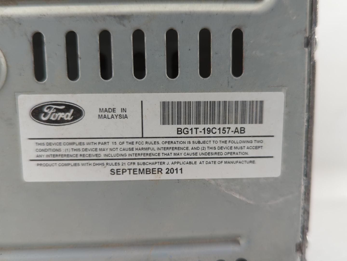 2011-2012 Ford Taurus Am Fm Cd Player Radio Receiver - Oemusedautoparts1.com