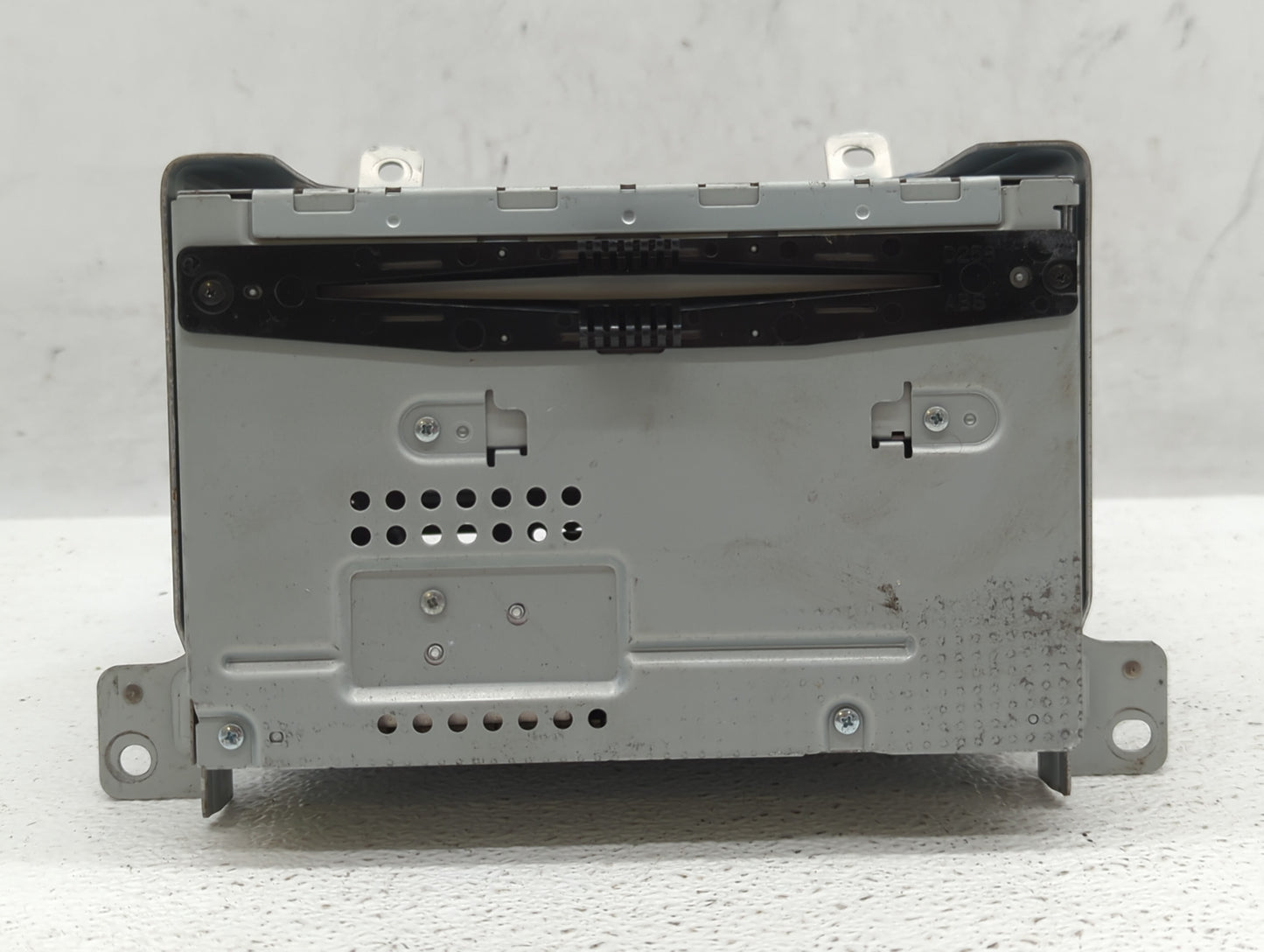 2011-2012 Ford Taurus Am Fm Cd Player Radio Receiver - Oemusedautoparts1.com