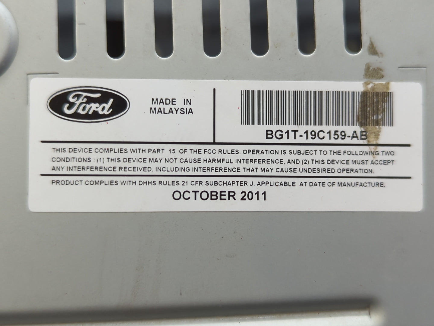 2011-2012 Ford Taurus Am Fm Cd Player Radio Receiver - Oemusedautoparts1.com